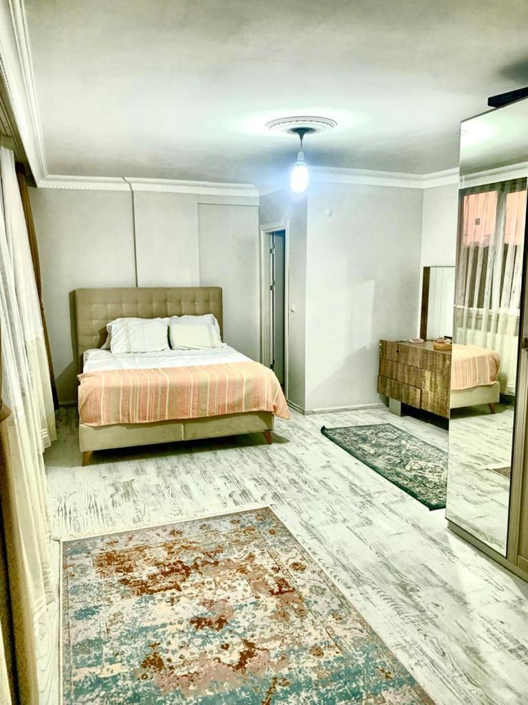 Ahmet Teacher Hotel, 5 Minutes From The Airport Arnavutkoy Dış mekan fotoğraf
