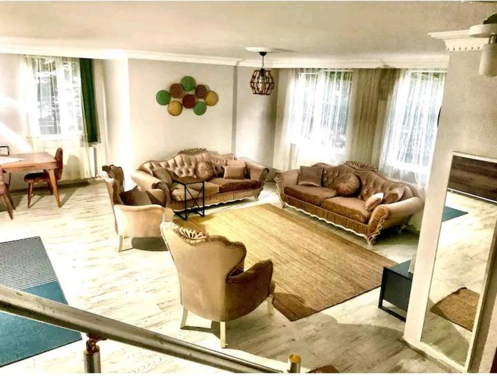 Ahmet Teacher Hotel, 5 Minutes From The Airport Arnavutkoy Dış mekan fotoğraf