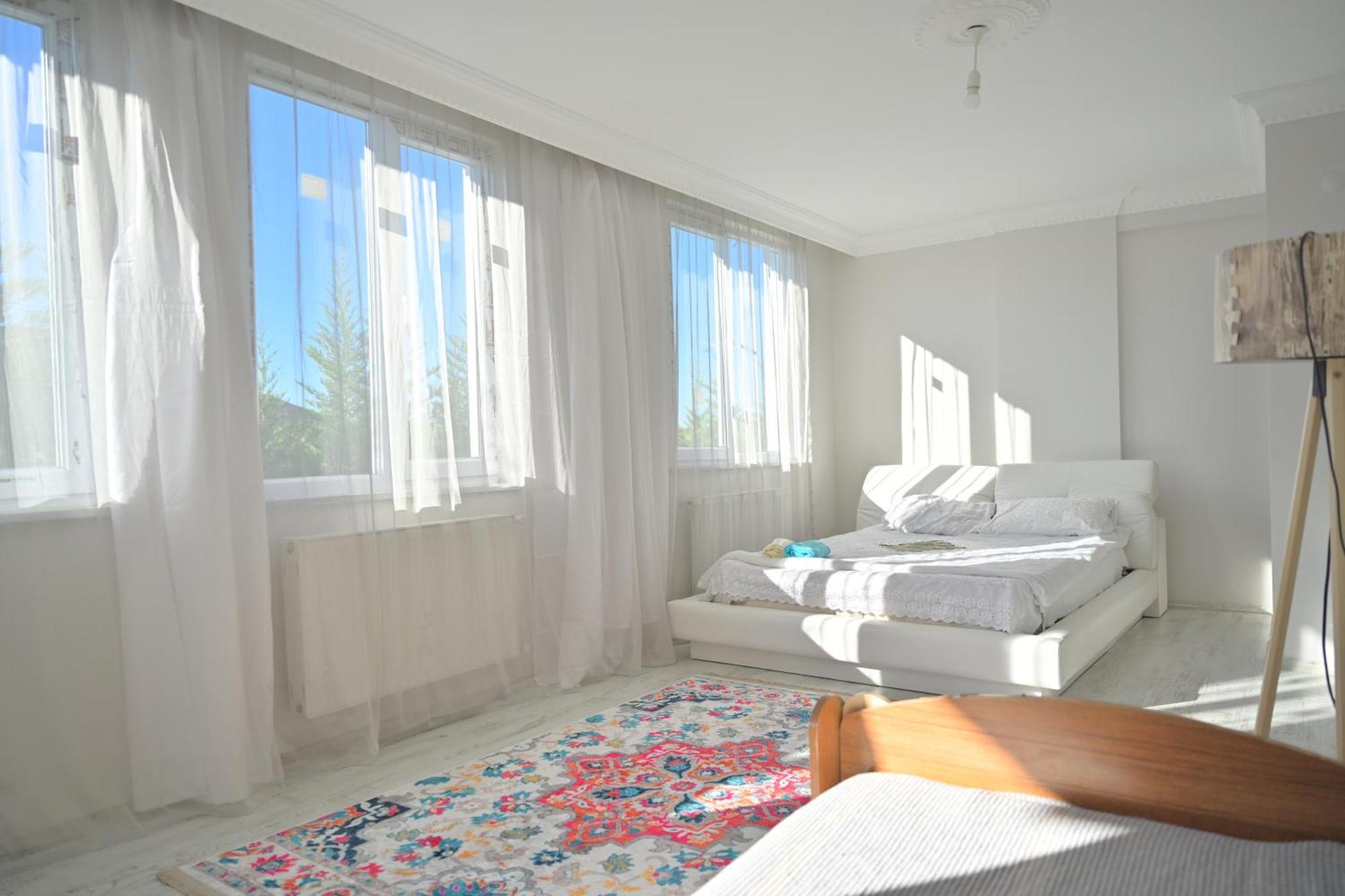 Ahmet Teacher Hotel, 5 Minutes From The Airport Arnavutkoy Dış mekan fotoğraf