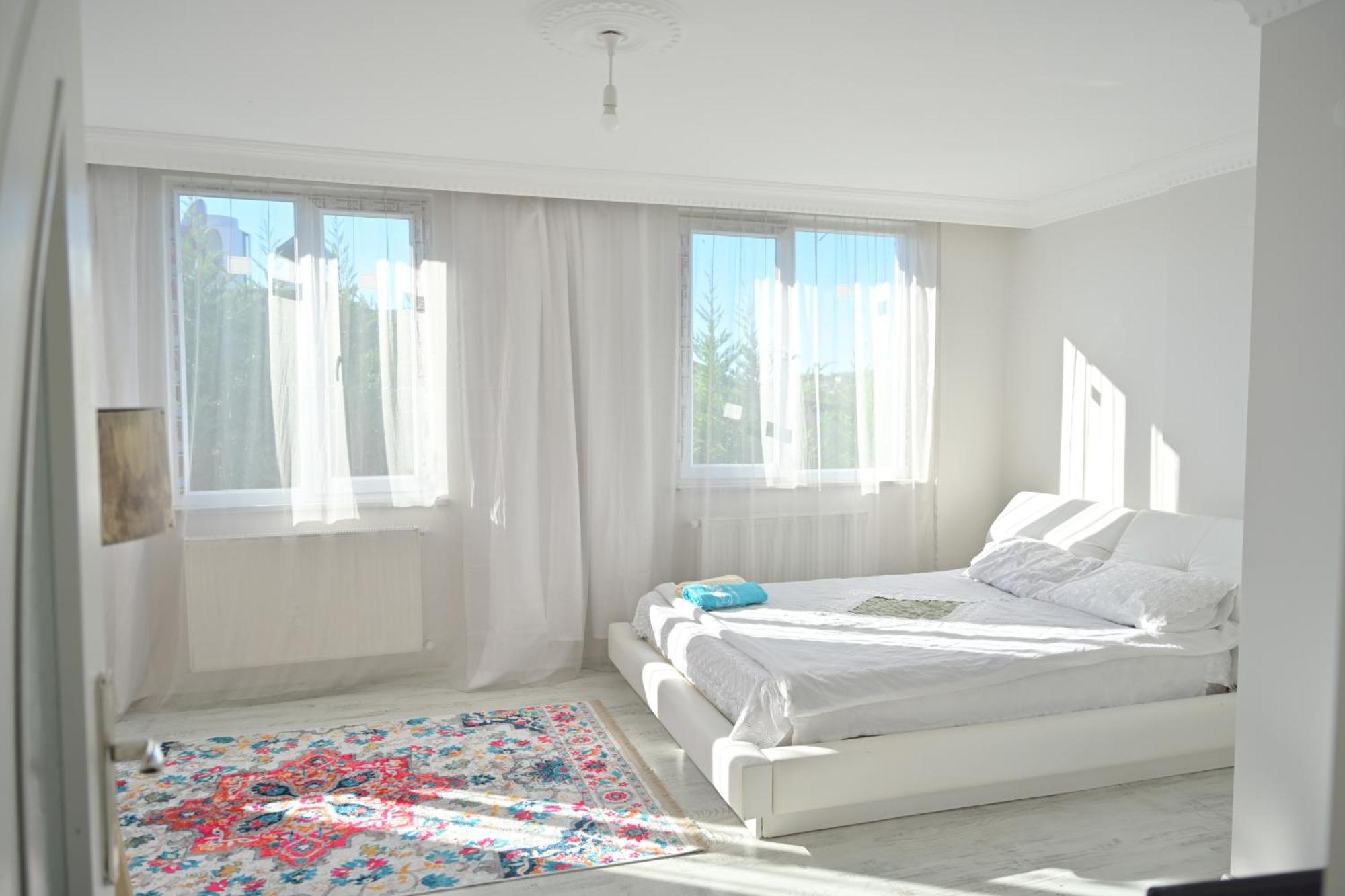 Ahmet Teacher Hotel, 5 Minutes From The Airport Arnavutkoy Dış mekan fotoğraf