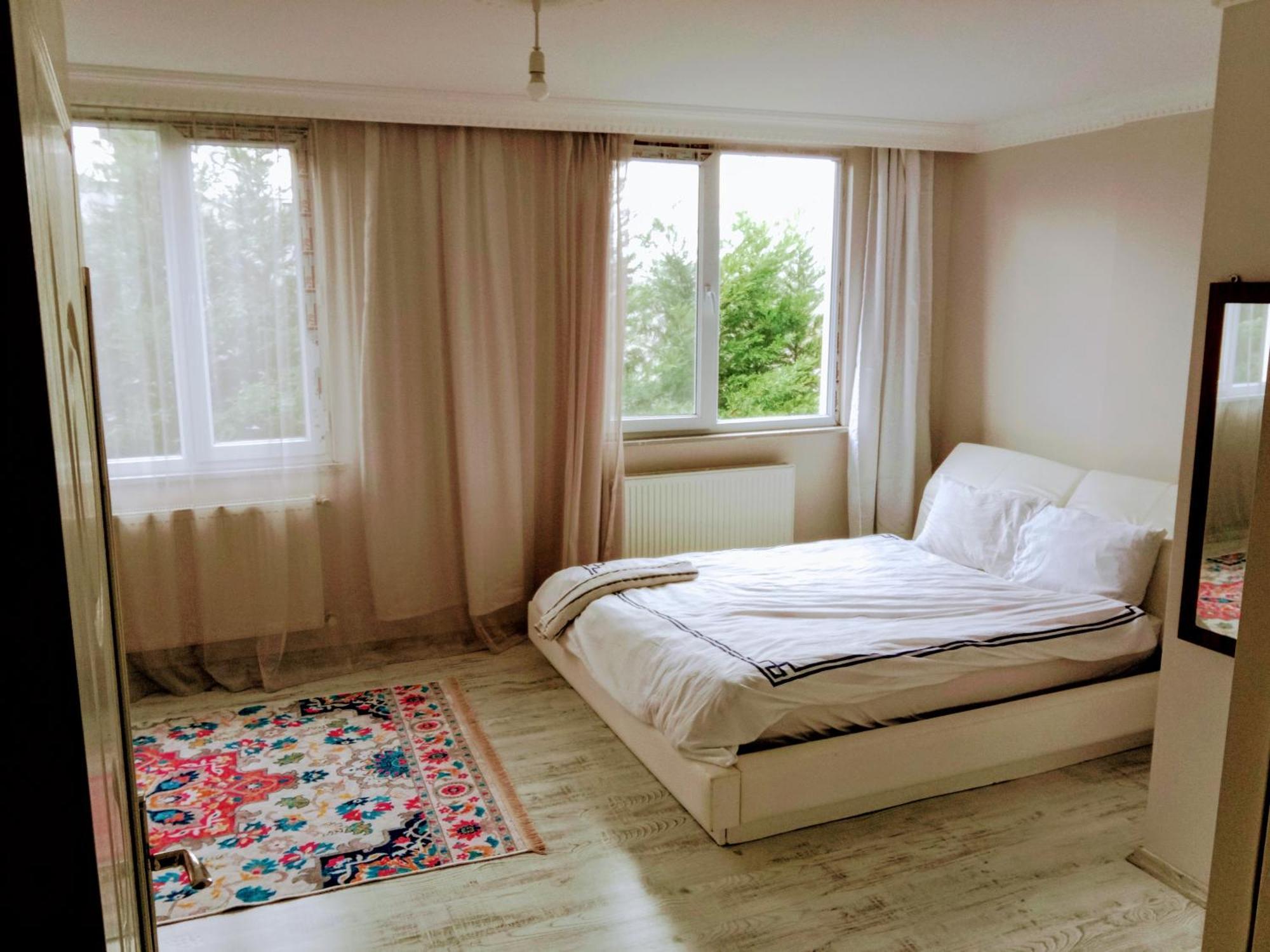 Ahmet Teacher Hotel, 5 Minutes From The Airport Arnavutkoy Dış mekan fotoğraf