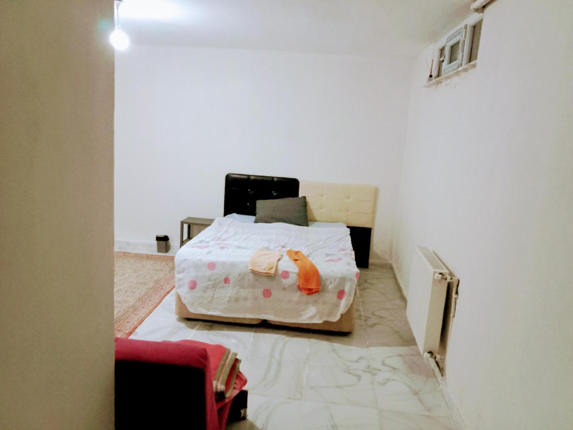 Ahmet Teacher Hotel, 5 Minutes From The Airport Arnavutkoy Dış mekan fotoğraf