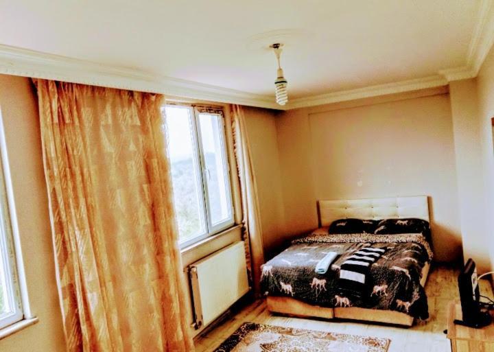 Ahmet Teacher Hotel, 5 Minutes From The Airport Arnavutkoy Dış mekan fotoğraf