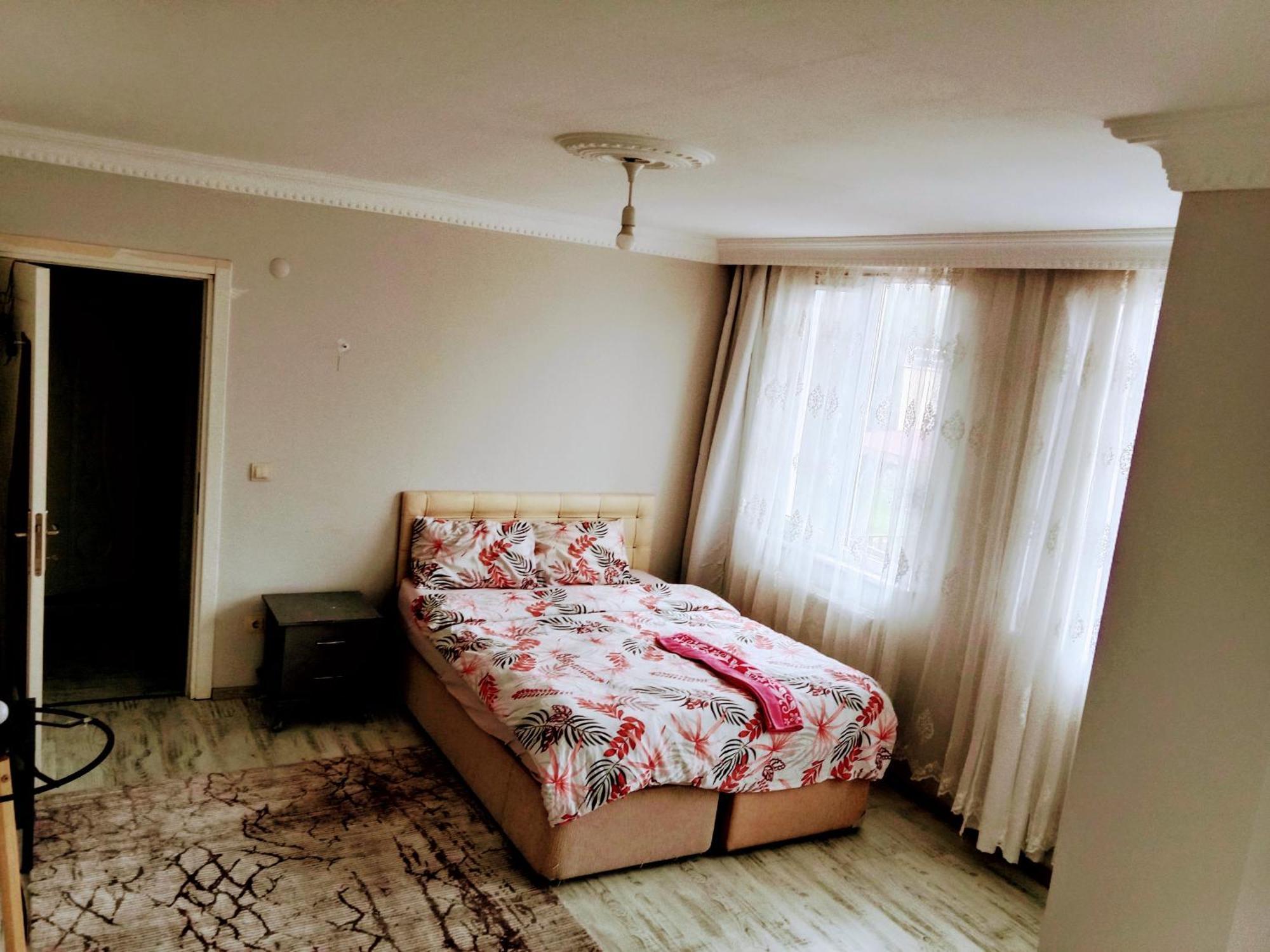 Ahmet Teacher Hotel, 5 Minutes From The Airport Arnavutkoy Dış mekan fotoğraf